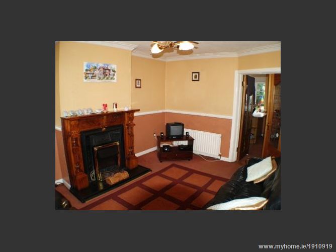 Photo 6 of 8 — 1 Glen Park Drive, Palmerstown, Dublin 20