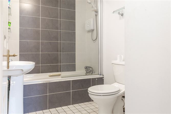 36 Priory Hall, Wexford Town