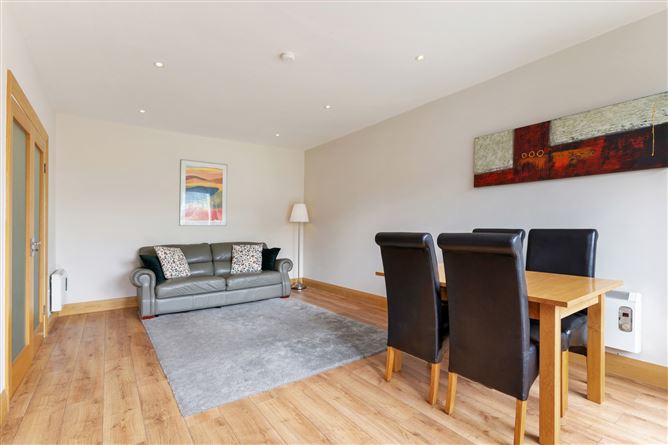 18 Raglan House, Ballsbridge Court, Ballsbridge, Dublin 4