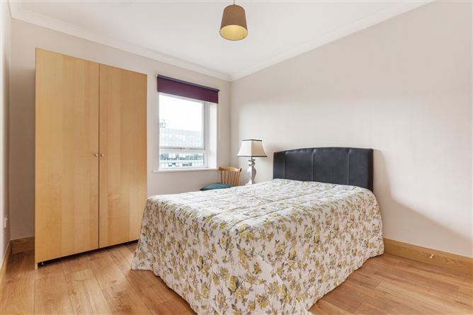 18 Raglan House, Ballsbridge Court, Ballsbridge, Dublin 4