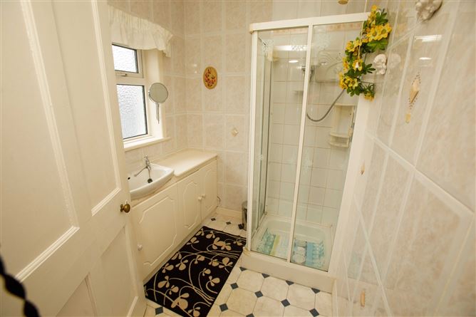 27 St Johns Park, Tralee, Co. Kerry