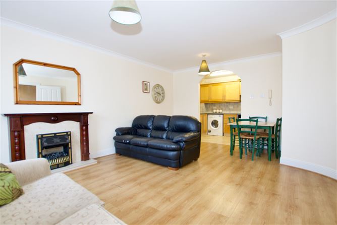 3 Irishtown Central, Athlone, Co. Westmeath