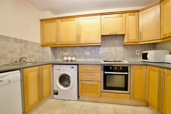 3 Irishtown Central, Athlone, Co. Westmeath