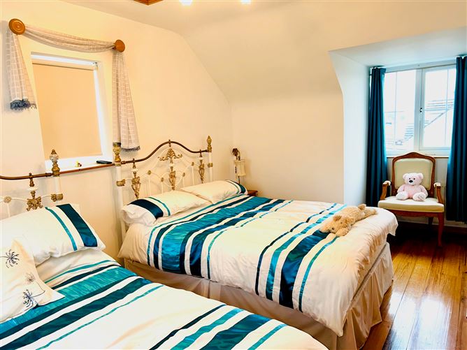 7 Cois Farraige, Magheracar, Bundoran, Donegal