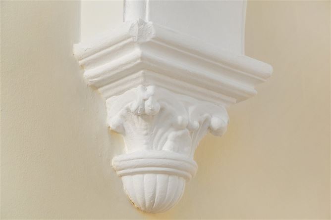 6 Holyrood Park, Sandymount, Dublin 4