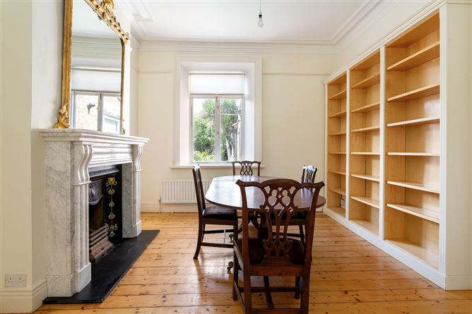 6 Holyrood Park, Sandymount, Dublin 4
