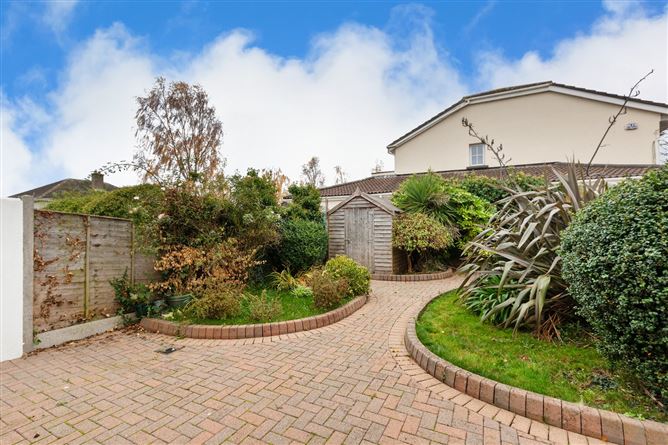 2 Summerfield Rise, Blanchardstown, Dublin 15