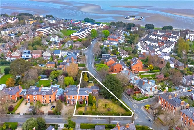 https://photos-a.propertyimages.ie/media/9/1/9/4918919/211555c5-9477-44b8-a5cf-4269932aa6de_l.jpg