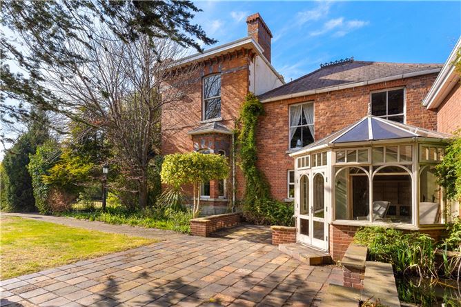 https://photos-a.propertyimages.ie/media/9/1/9/4918919/211555c5-9477-44b8-a5cf-4269932aa6de_l.jpg