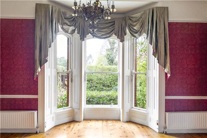 https://photos-a.propertyimages.ie/media/9/1/9/4918919/211555c5-9477-44b8-a5cf-4269932aa6de_l.jpg