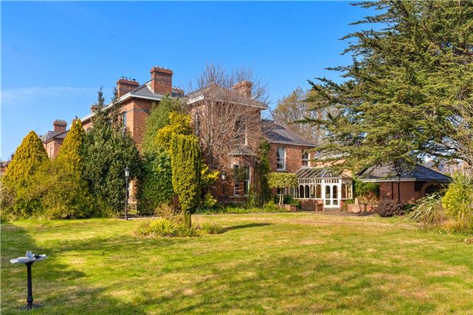 https://photos-a.propertyimages.ie/media/9/1/9/4918919/211555c5-9477-44b8-a5cf-4269932aa6de_l.jpg