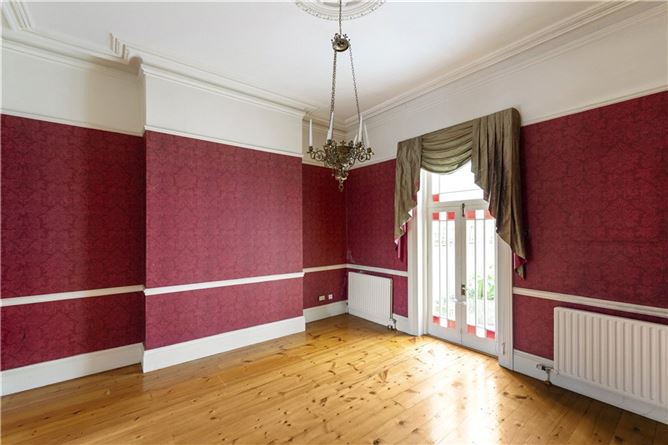https://photos-a.propertyimages.ie/media/9/1/9/4918919/211555c5-9477-44b8-a5cf-4269932aa6de_l.jpg