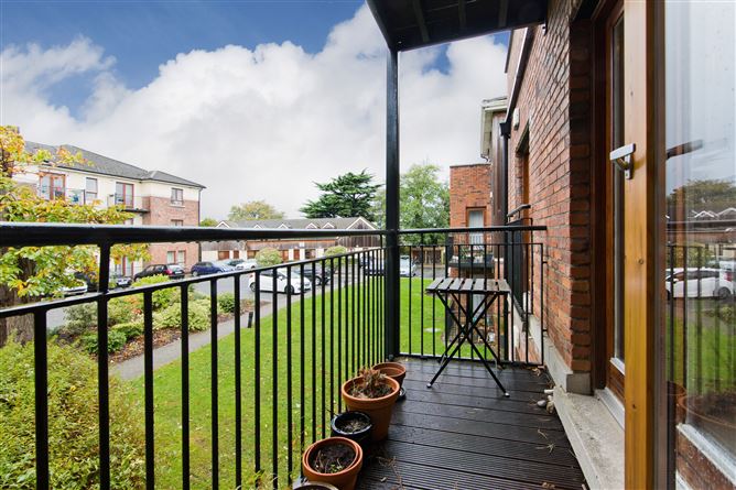 14 Altamont Hall, Stoney Rd, Dundrum, Dublin 14