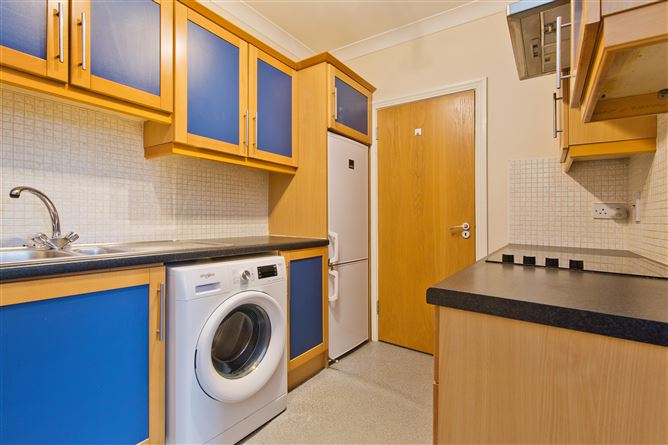 14 Altamont Hall, Stoney Rd, Dundrum, Dublin 14