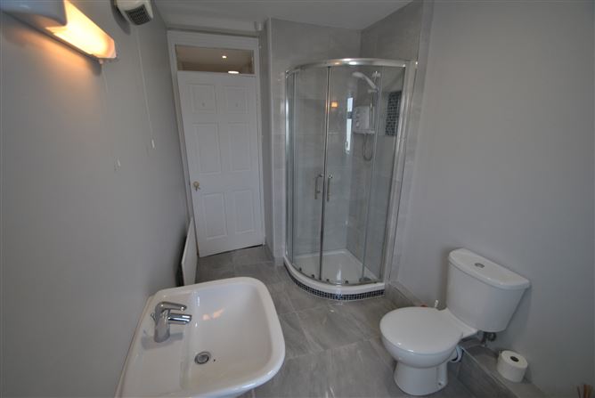 Birr Road, Roscrea, Co. Tipperary