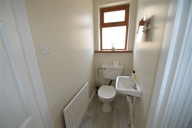 Birr Road, Roscrea, Co. Tipperary