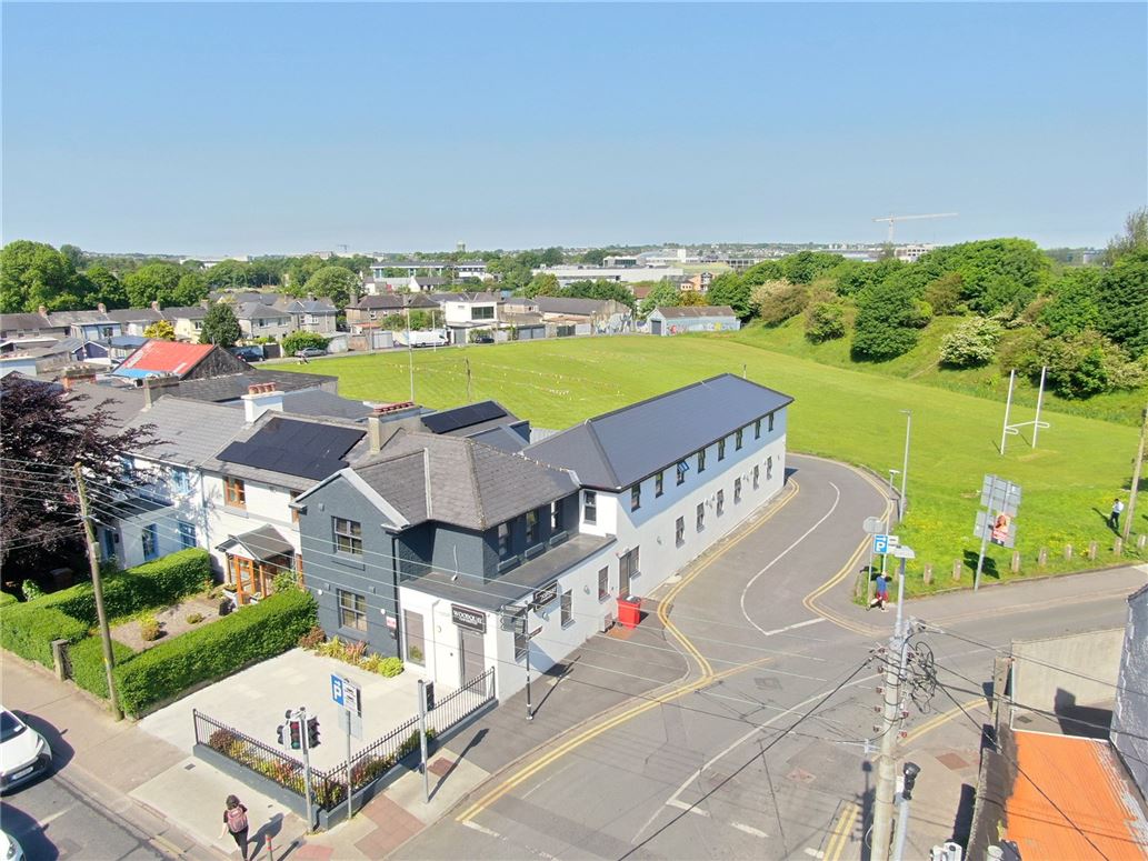Woodquay Townhouse, 20 Walsh's Terrace, Woodquay, Galway