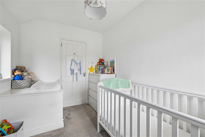 Photo 16 of 27 — 33 Shanliss Road, Santry,   Dublin 9