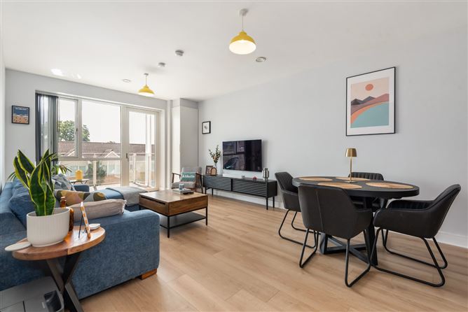 https://photos-a.propertyimages.ie/media/9/1/9/5025919/eb581e97-2994-4caa-abe2-d3b12c1ce22a_l.jpg