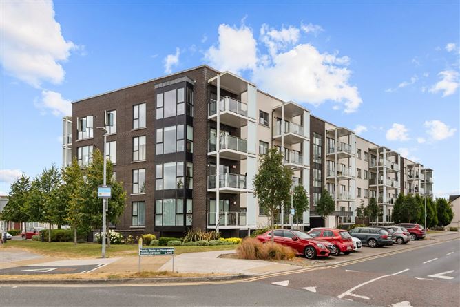 https://photos-a.propertyimages.ie/media/9/1/9/5025919/eb581e97-2994-4caa-abe2-d3b12c1ce22a_l.jpg