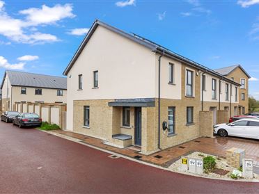 11 The Dales, Kilmartin Grove, Hollystown, Dublin 15