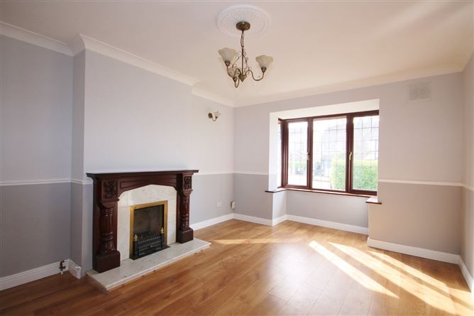 2 Woodville Close, Lucan, Co. Dublin