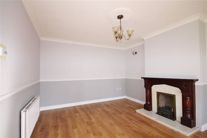 2 Woodville Close, Lucan, Co. Dublin