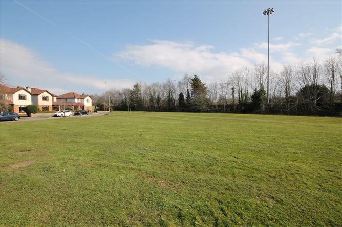 2 Woodville Close, Lucan, Co. Dublin