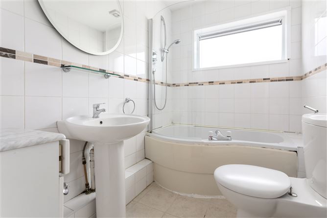 31 Birchfield Park, Goatstown,   Dublin 14