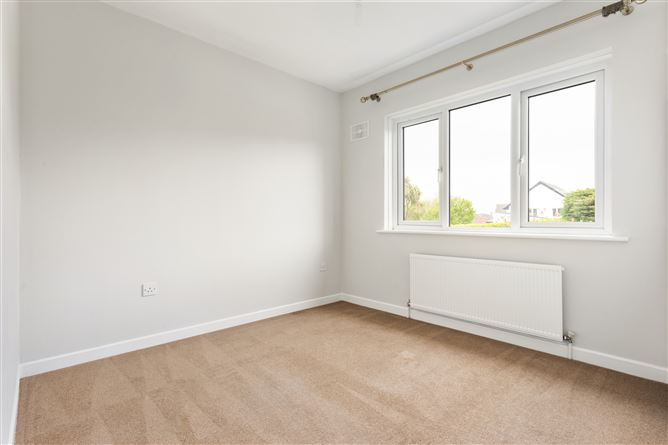 31 Birchfield Park, Goatstown,   Dublin 14