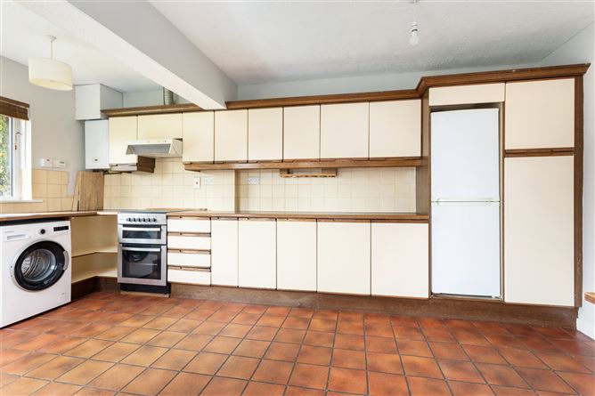 31 Birchfield Park, Goatstown,   Dublin 14