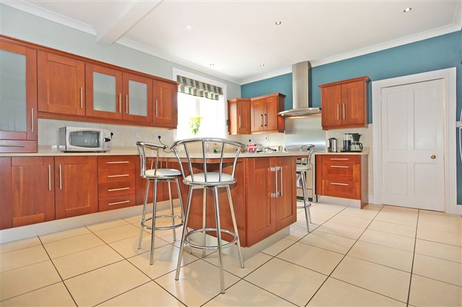 Kilquane Lodge, Larkins Cross, Corbally, Limerick