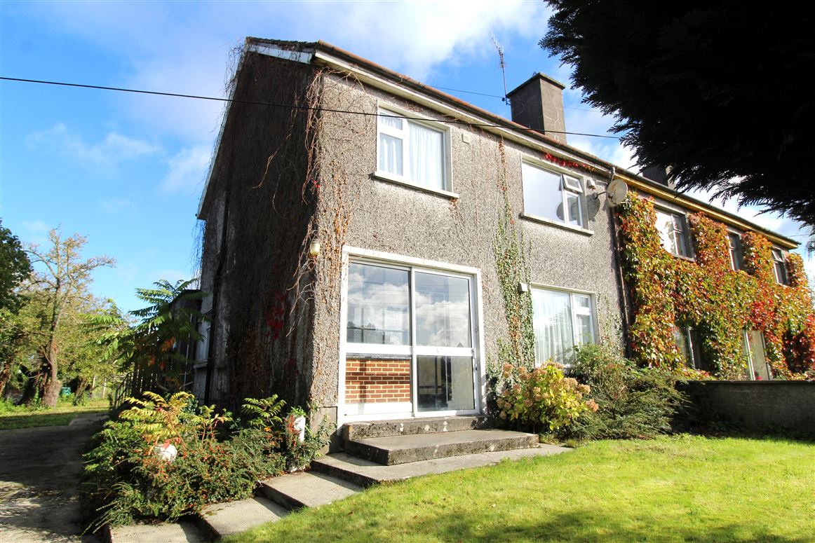 Oak View, Elm Grove, Birr, Co. Offaly
