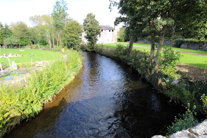 Oak View, Elm Grove, Birr, Co. Offaly