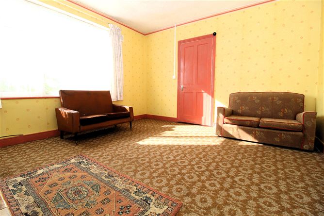 Oak View, Elm Grove, Birr, Co. Offaly