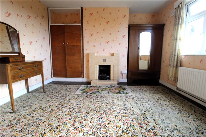 Oak View, Elm Grove, Birr, Co. Offaly