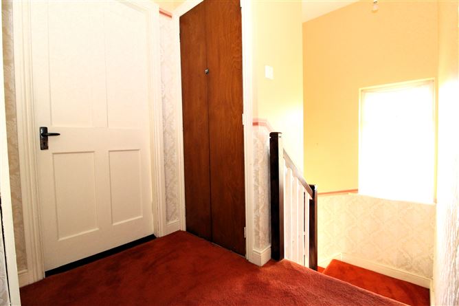Oak View, Elm Grove, Birr, Co. Offaly