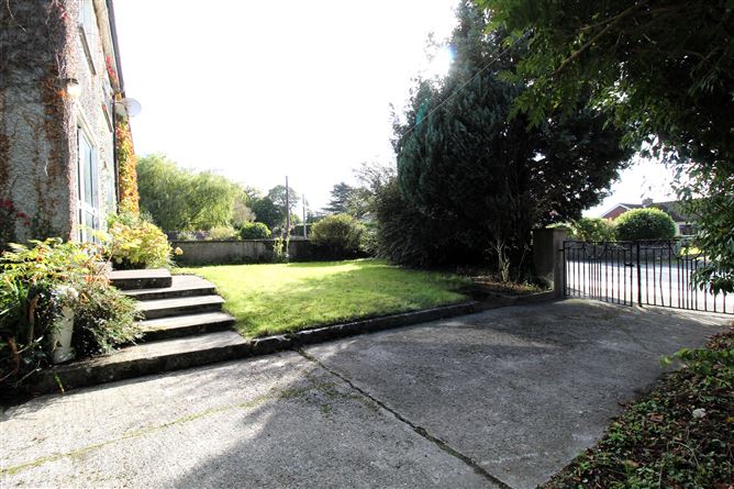 Oak View, Elm Grove, Birr, Co. Offaly