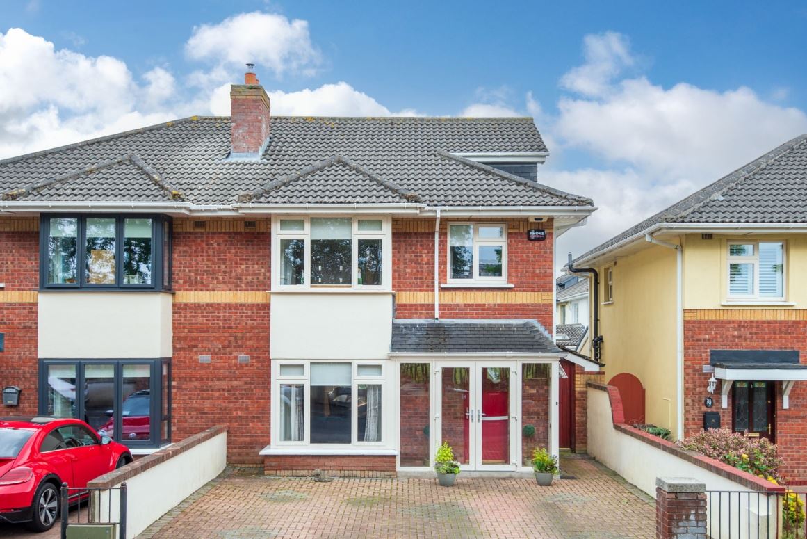 11 St.Davids Wood, Artane,   Dublin 5