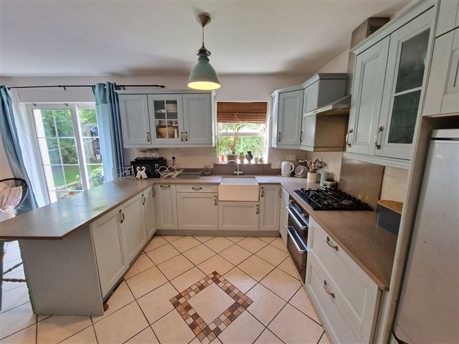 8 Powerscourt, Tulla, Co. Clare