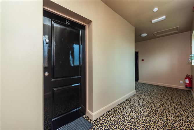 14 Oak Glade Court, Naas, Kildare