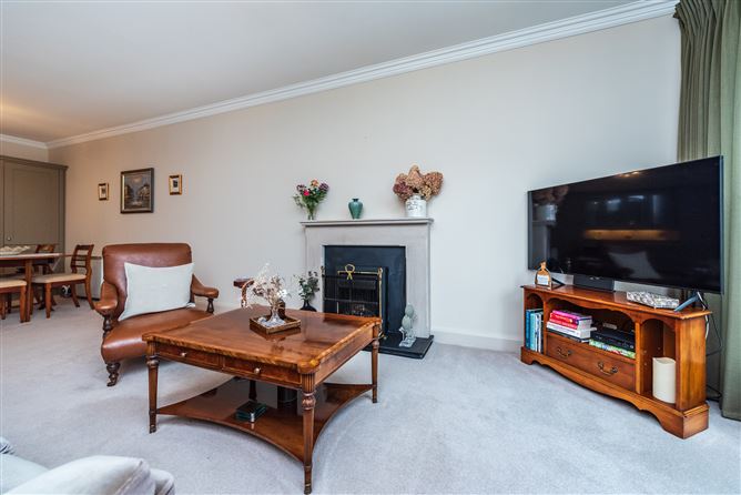 14 Oak Glade Court, Naas, Kildare