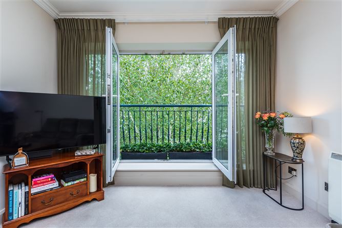 14 Oak Glade Court, Naas, Kildare
