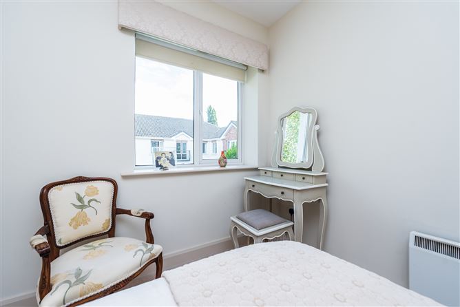 14 Oak Glade Court, Naas, Kildare
