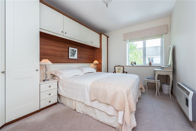 14 Oak Glade Court, Naas, Kildare