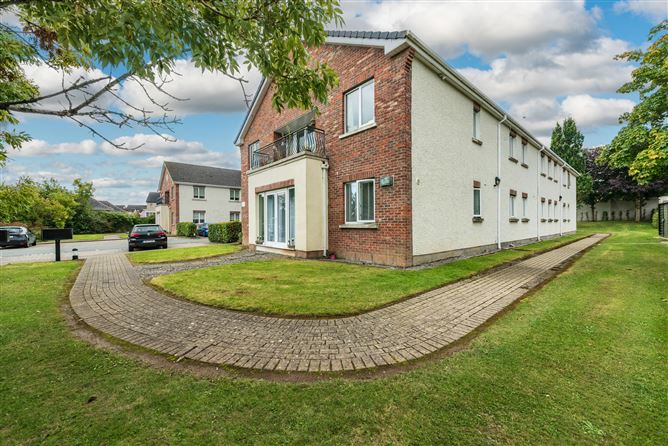 14 Oak Glade Court, Naas, Kildare