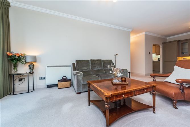 14 Oak Glade Court, Naas, Kildare