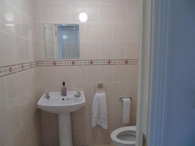 Apartment 4 Hollymount Court, Cartron Hill, Sligo Town, Sligo