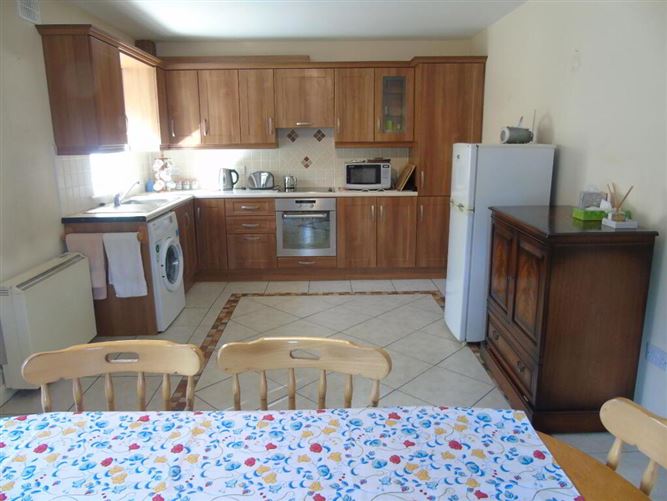 Apartment 4 Hollymount Court, Cartron Hill, Sligo Town, Sligo