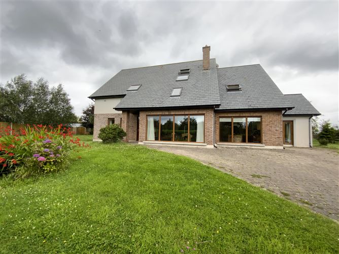 Main image for 9 Curragh Woods, Kilanerin, Wexford